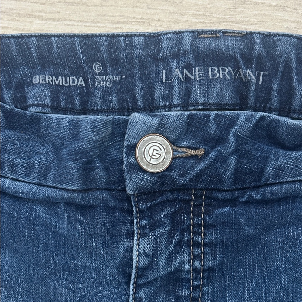 Lane Bryant Classic Blue Bermuda Length Cuffed Jean Shorts Size 18 Jorts Denim - Picture 3 of 6